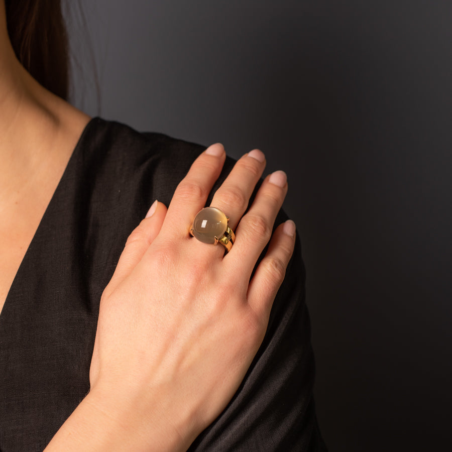 Mondstein Ring #7 - Goldschmiedekunst Hein