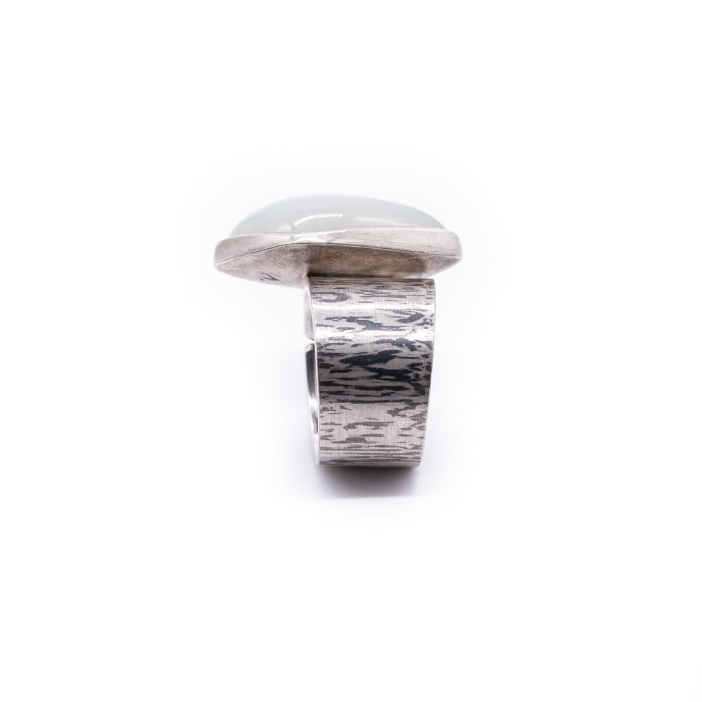 Mondstein Ring #6 - Goldschmiedekunst Hein